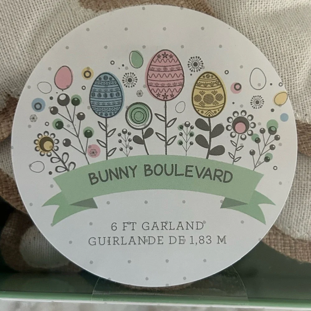 “New” Bunny Boulevard Easter Bunny/ Egg 6 ft Garland